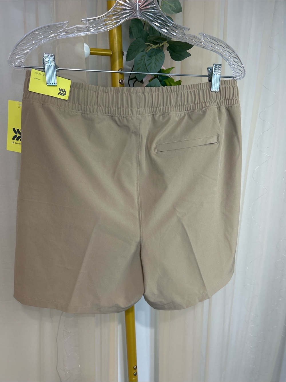 All in Motion Men’s Hybrid Shorts NWT Medium Beige Stretch Active Golf Casual - Picture 5 of 5